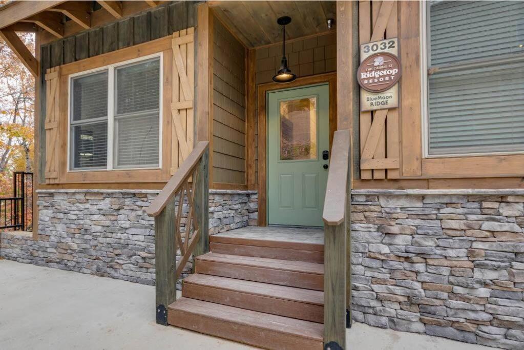 Blue Moon Ridge: Brand New Cabin! 5 Bedrooms, Pool/Hot Tub, Theatre Pigeon Forge Esterno foto
